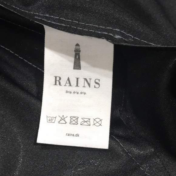 🎁 Rains Unisex AOP Coach Jacket Night Camo - Picture 9 of 12